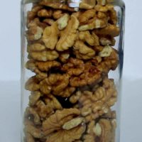 Walnuts in a glass jar 750ml