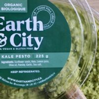 Kale pesto 1 ingredients: sunflower seeds, seasonal vegetables and herbs, lemon juice, olive oil, garlic, sea salt, black pepper (100% organic). Package size: 8 ounces (recyclable packaging)