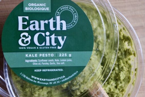 Kale pesto 1 ingredients: sunflower seeds, kale, lemon juice, olive oil, parsley, garlic, sea salt (100% organic). Package size: 8 ounces recyclable packaging)
