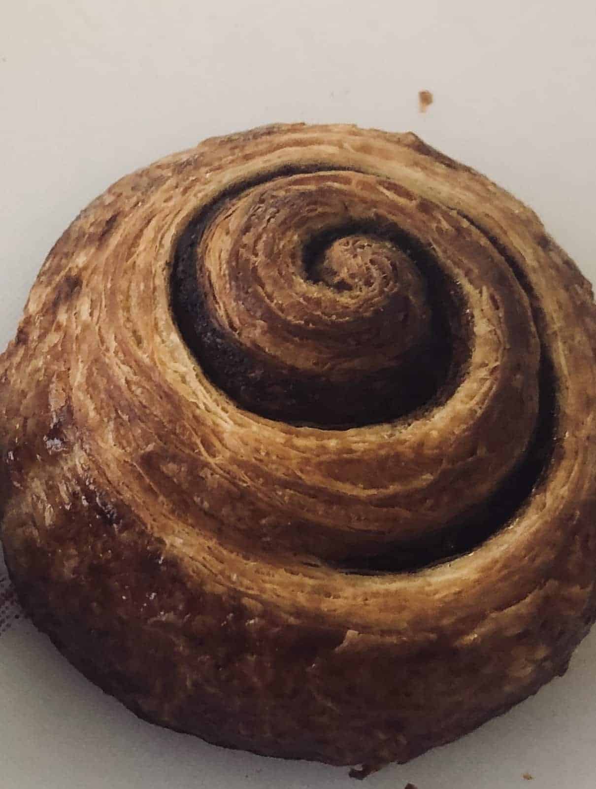 Cinnamon croissant swirl (2 pcs)
