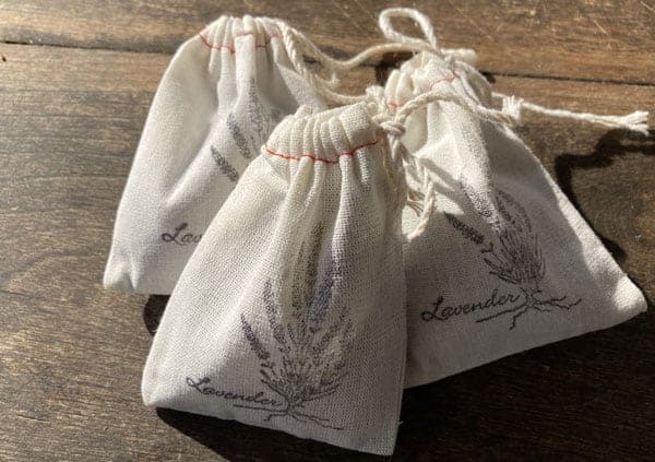 Put under your pillow for a good night's sleep or in your drawers to deter moths. Lavender Sachet