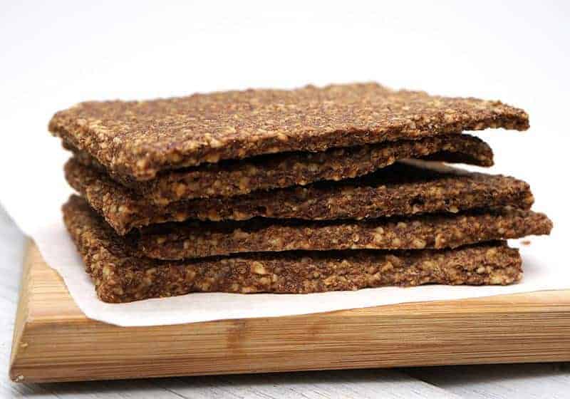 Ingredients: Onions, Sunflower seeds*, Flaxseed*, Gluten-free tamari*, Olive oil* (*organic) Package Size: 220g container. Onion Flatbread