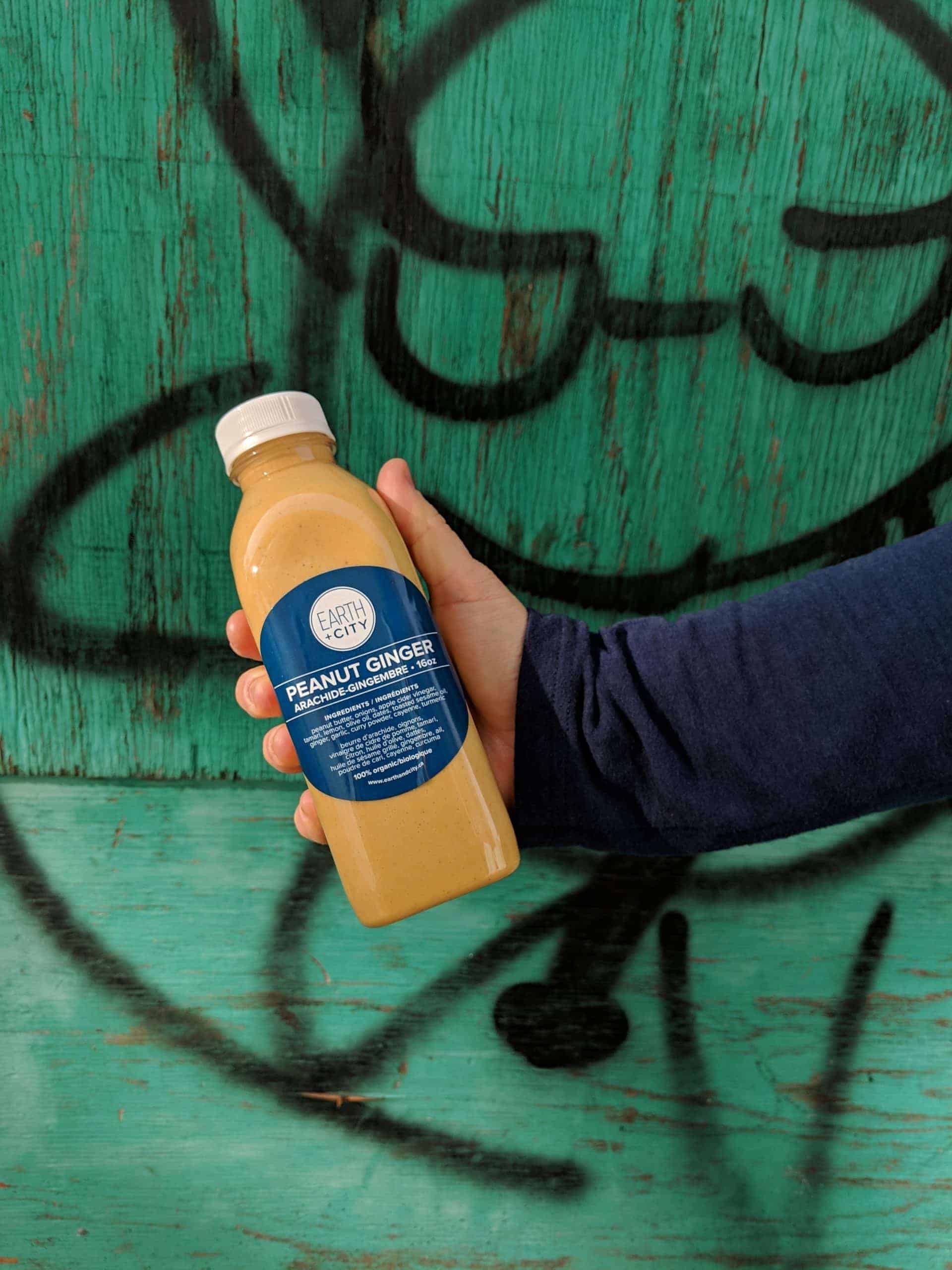 Ingredients: Peanut butter*, Onion, Apple cider vinegar*, Gluten-free tamari*, Lemon juice*, Olive oil*, Dates, Toasted sesame oil*, Ginger*, Garlic*, Curry powder*, Cayenne*, Turmeric* (*organic) Package Size: 16 oz (recyclable bottle) Peanut Ginger Dressing