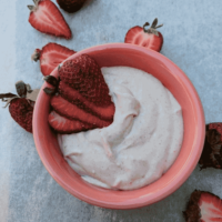 Strawberry coconut yogurt 8oz