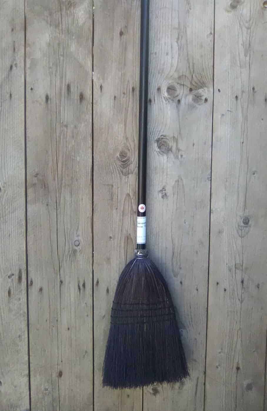 The striking black Moose is an elegant super delux broom thick with premium solid black broomcorn exterior, black twine and a light but strong black 1 1/8 inch softwood handle. This broom looks sleek and can handle the toughest jobs. The Moose - super delux, all black exterior