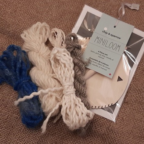 Weaving Kit: Mini Loom Round