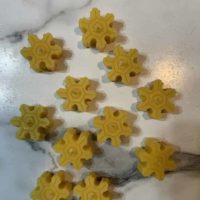 Beeswax Snowflake Shaped Candle (1)