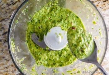 in a coconut sauce with green chillies and purple basil - fiery (gluten free, vegetarian) - 550gms - serves 2 Thai Green Curry Sauce
