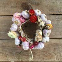 Garlic wreath with flowers