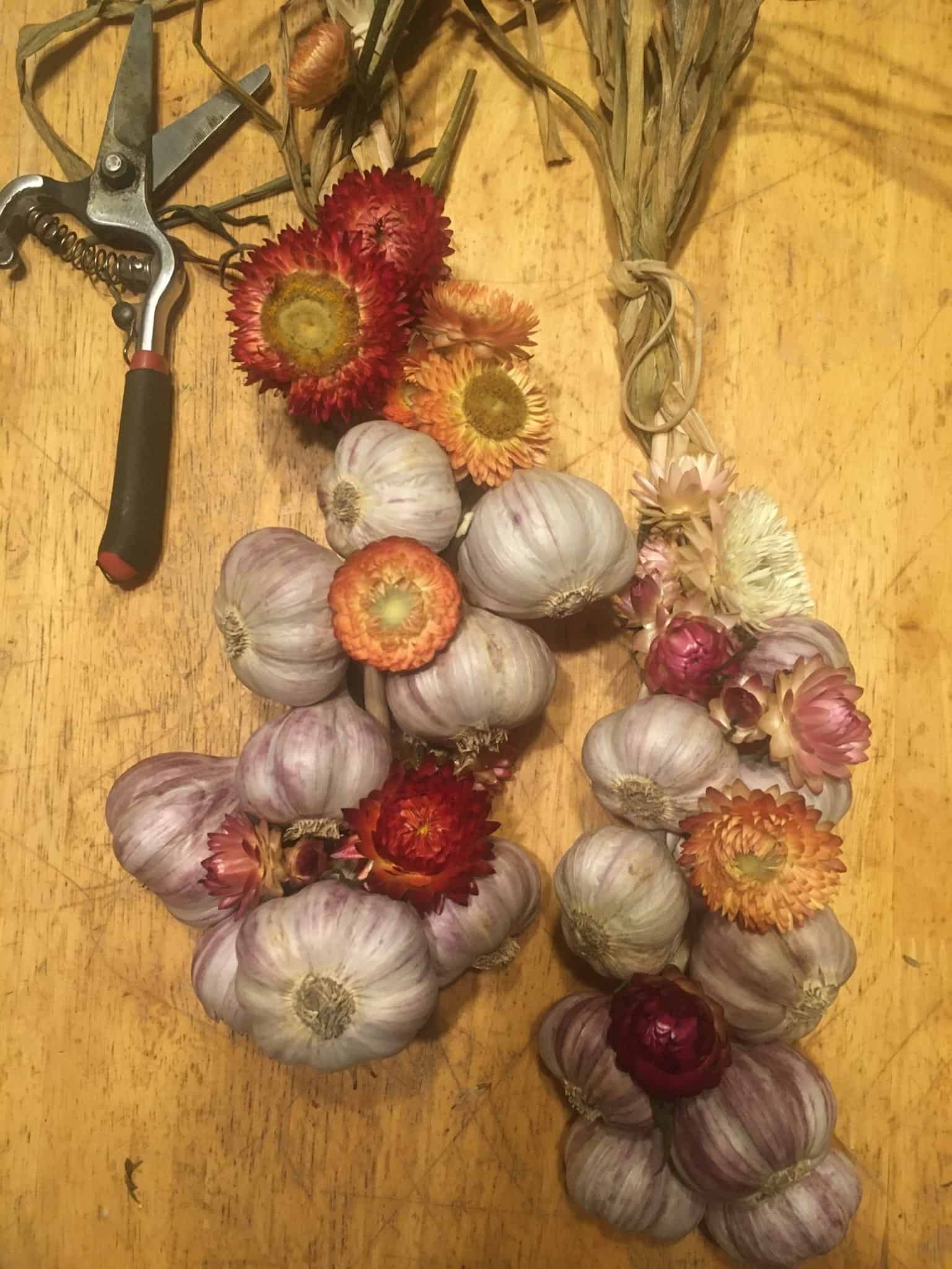 Garlic braid with flowers