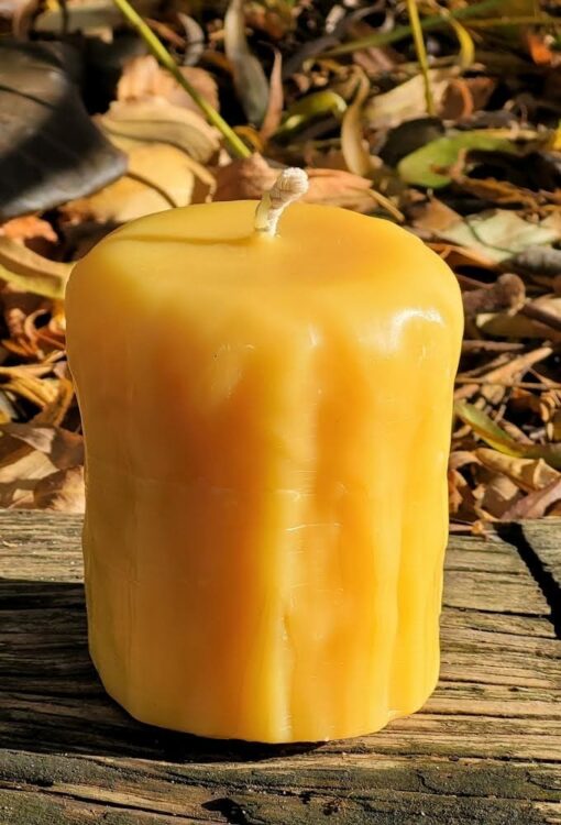 Rustic pillar pure 100% beeswax. Researches show that burning beeswax produces negative ions which neutralize odors and purifies the air.